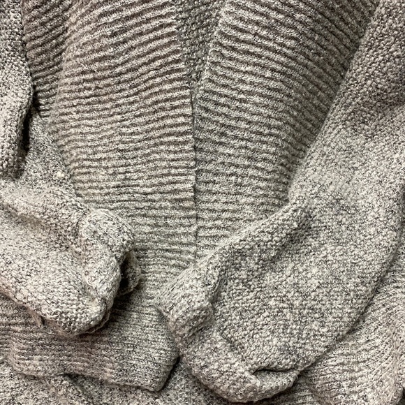 Womens sweater - Picture 2 of 2